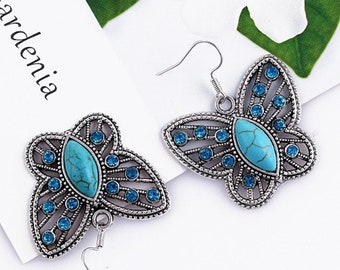 Earrings with crystals
