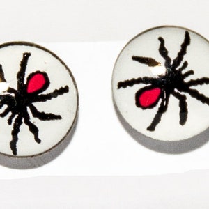 Earrings image 1