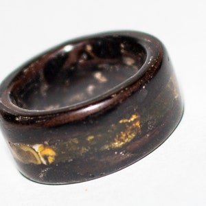 Bentwood ring from macassar ebony with inlay image 1