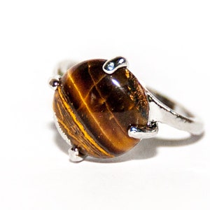 Ring with tiger eye image 2