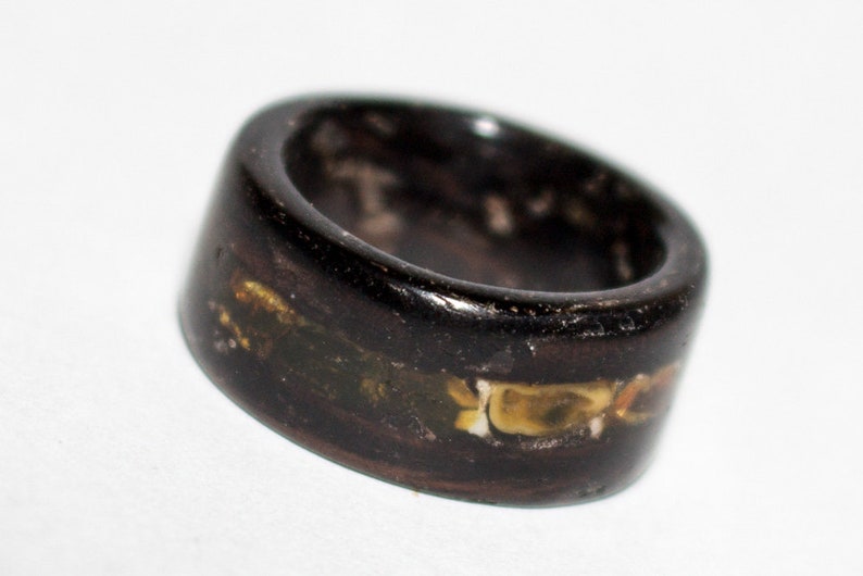 Bentwood ring from macassar ebony with inlay image 3