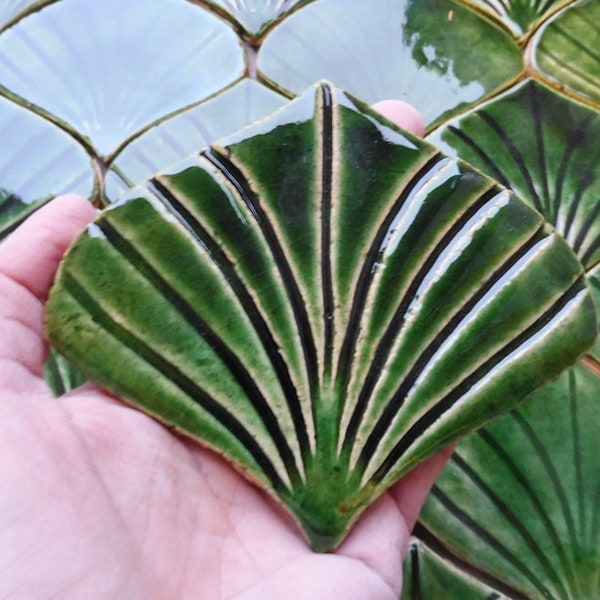 JAPANESE GREEN FAN tiles