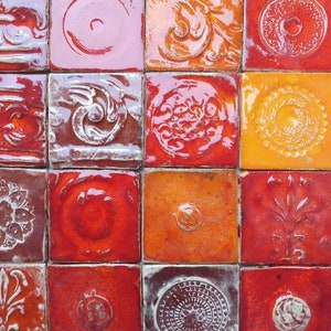 Tiles red baroque image 7