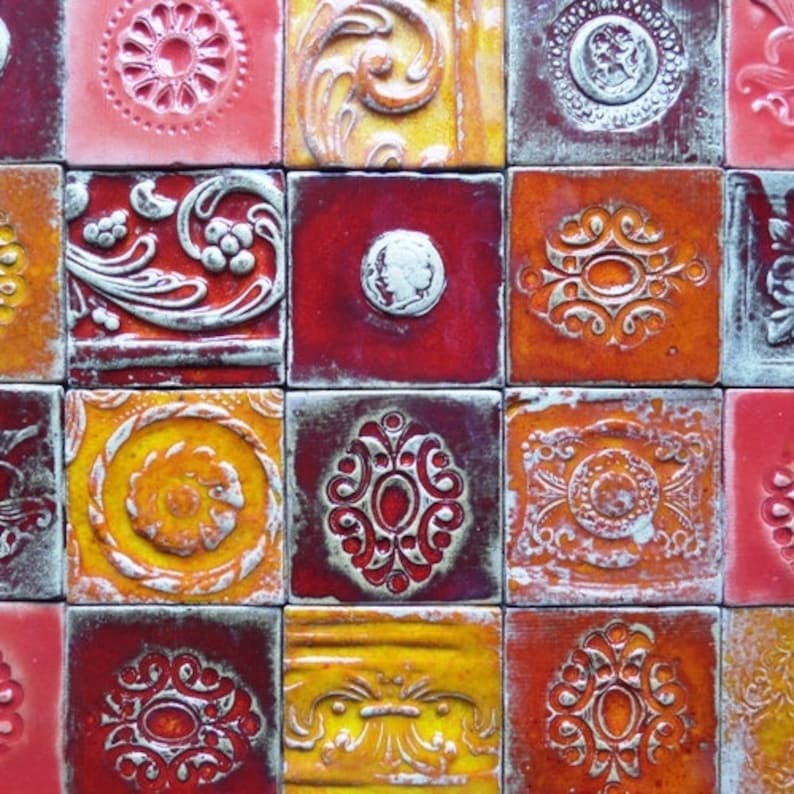 Tiles red baroque image 3