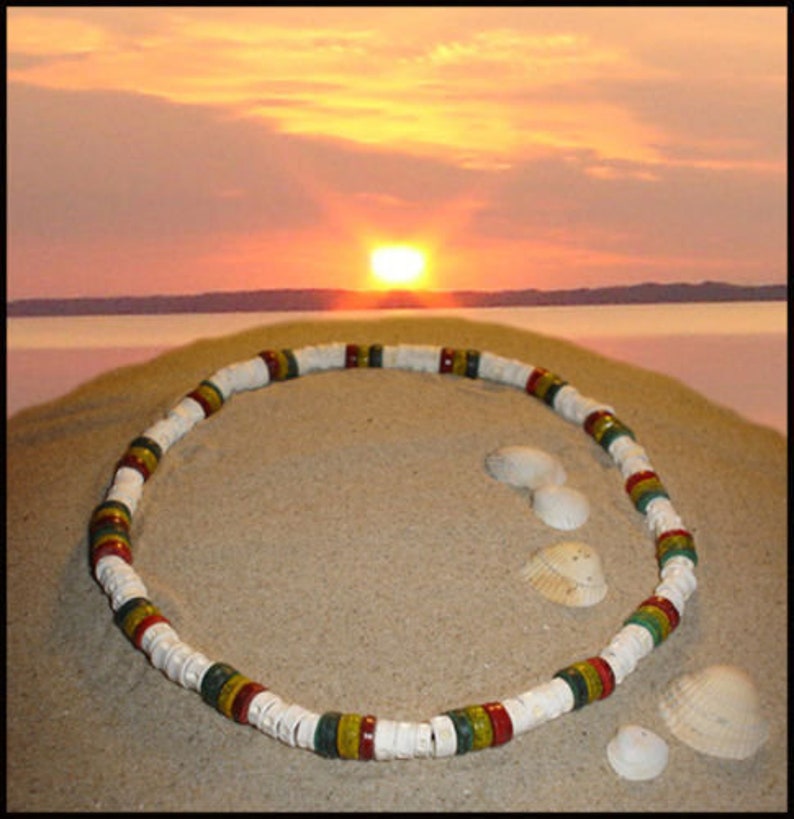real beach feeling necklace not only for men Choker Jamaica with fish swirl beads
