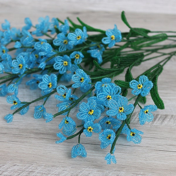 Myosotis, fleurs perlées françaises, myosotis perlé, myosotis décor fleurs artificielles, fleurs perlées, décor perlé, fleurs