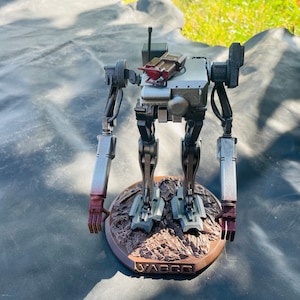 Vasco 3dPrinted Robot From Starfield game. Cosplay prop Replica
