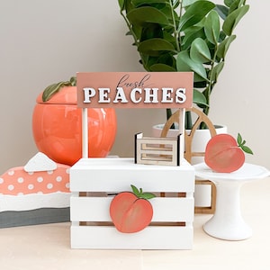 Frischer Pfirsich Stand, Pfirsiche, Georgia Pfirsiche, Frühlingsfrucht, Sommerobst, Pfirsich gestuftes Tablett, Pfirsichdekor, Küche gestuftes Tablett
