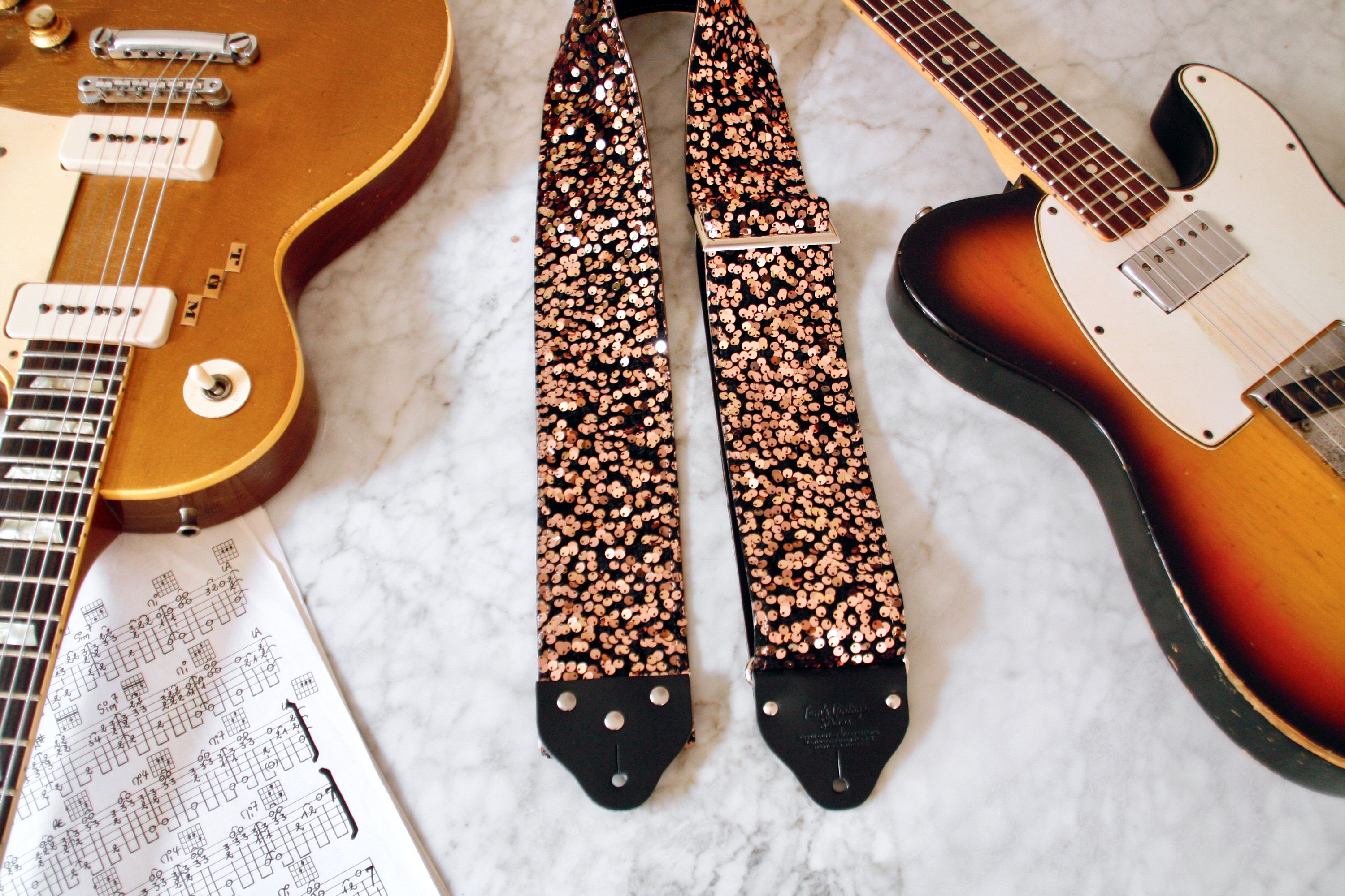 ペーパージャムギター アンプ ストラップ セット 新品未使用 ペーパーギター 3356b038e5d50be1c78232610d5eed