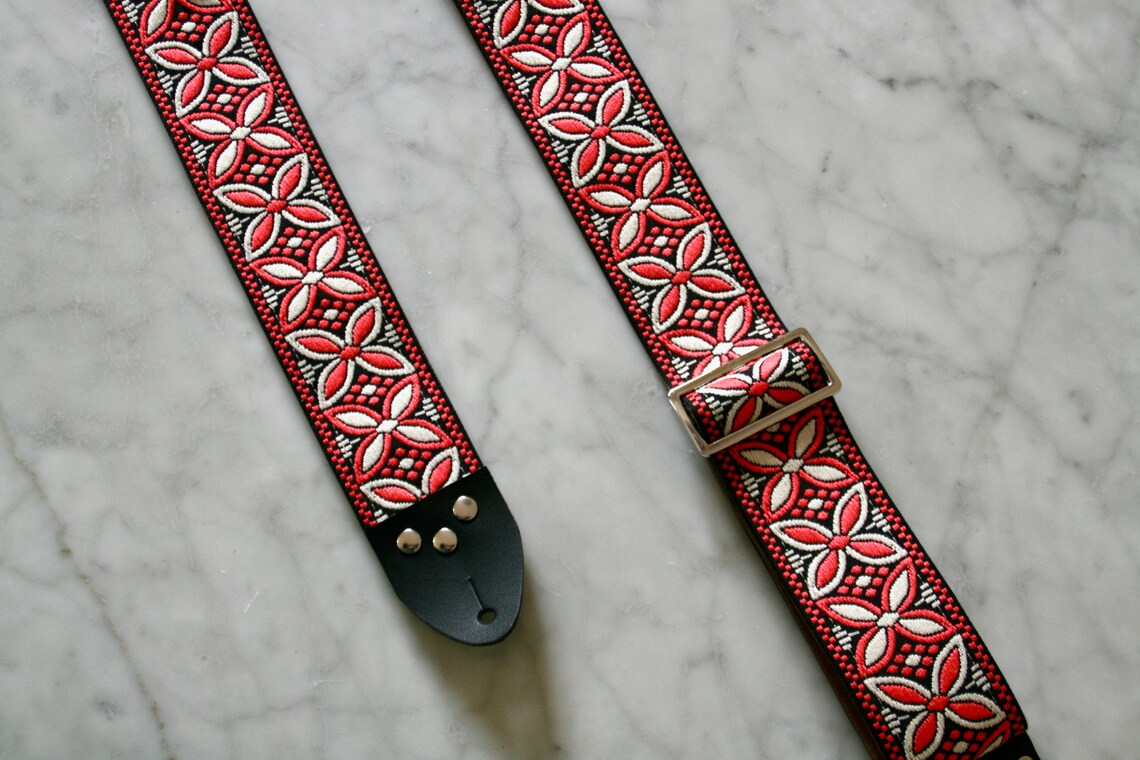 Vintage 60s Coral 'Beck' Hippie Guitar - Camera - Bag Strap, foto 2 di 5