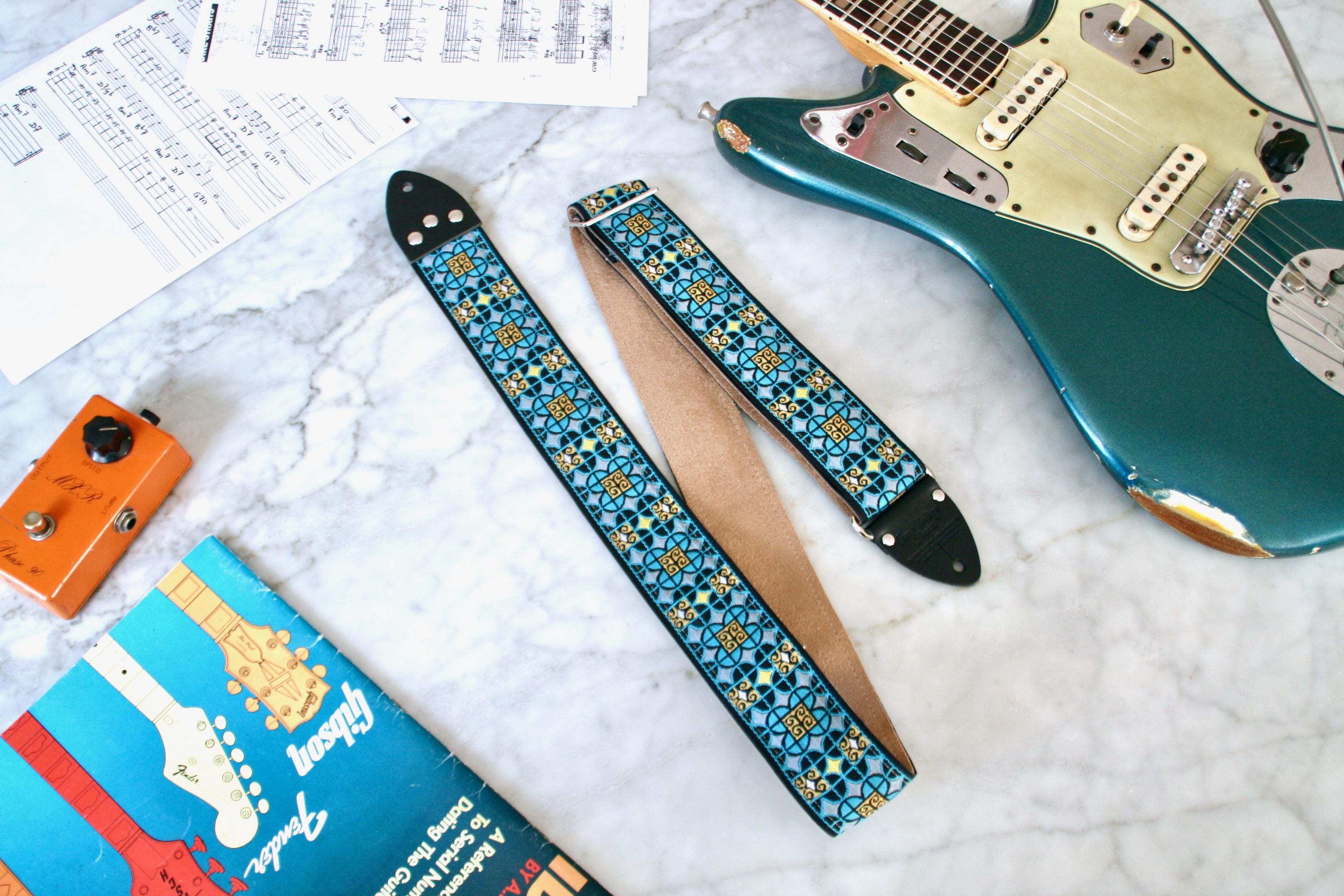 珍しいストラップ FenderからL'Arc-en-CielのKenシグネイチャーストラップが発売！