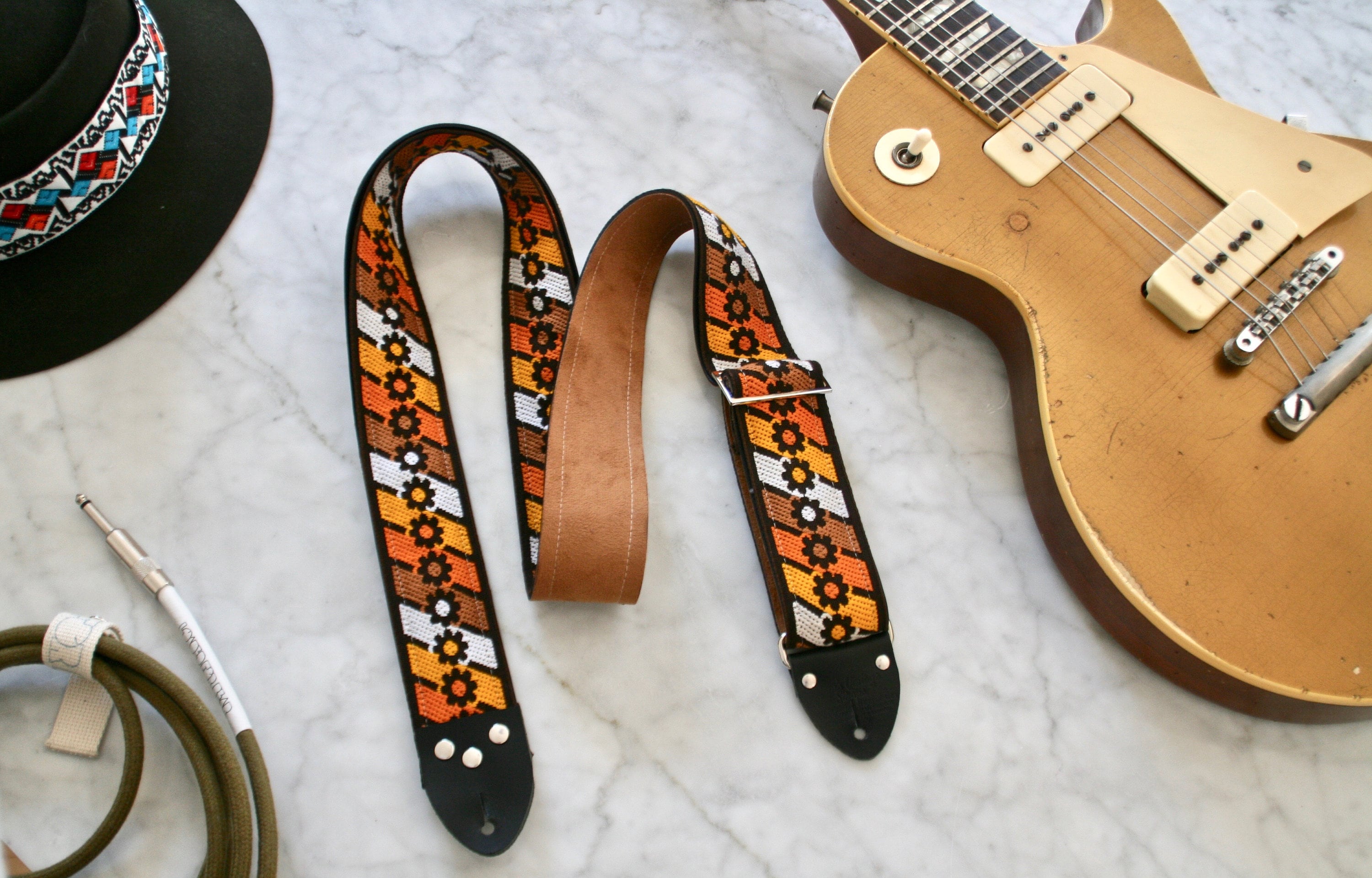 ペーパージャムギター アンプ ストラップ セット 新品未使用 ペーパーギター Squier by Fender Classic Vibe '60s Stratocaster エレキギター