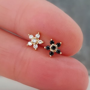 Small flower with zircons, helix, tragus, piercing, ear stud, hypoallergenic, gold, with screw ball, 1 piece