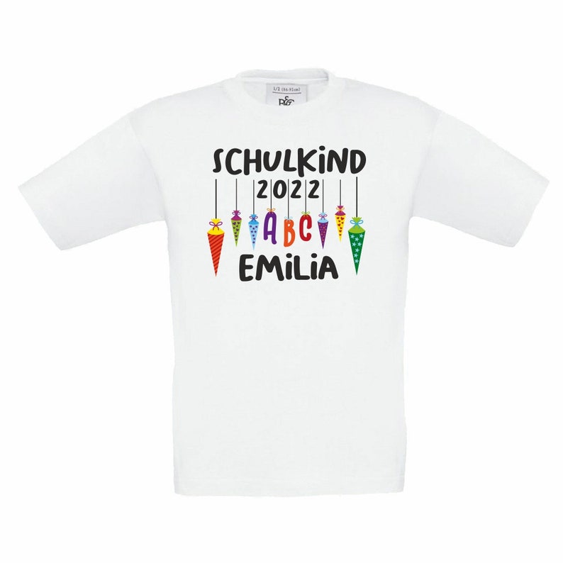 weißes Kinder T-Shirt Schulkind mit ABC-Motiv I personalisiert mit Namen Geschenk zur Einschulung für Jungen & Mädchen Bild 3