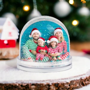 Snow globe glitter personalized with photo | Christmas children cat dog family custom picture gift idea