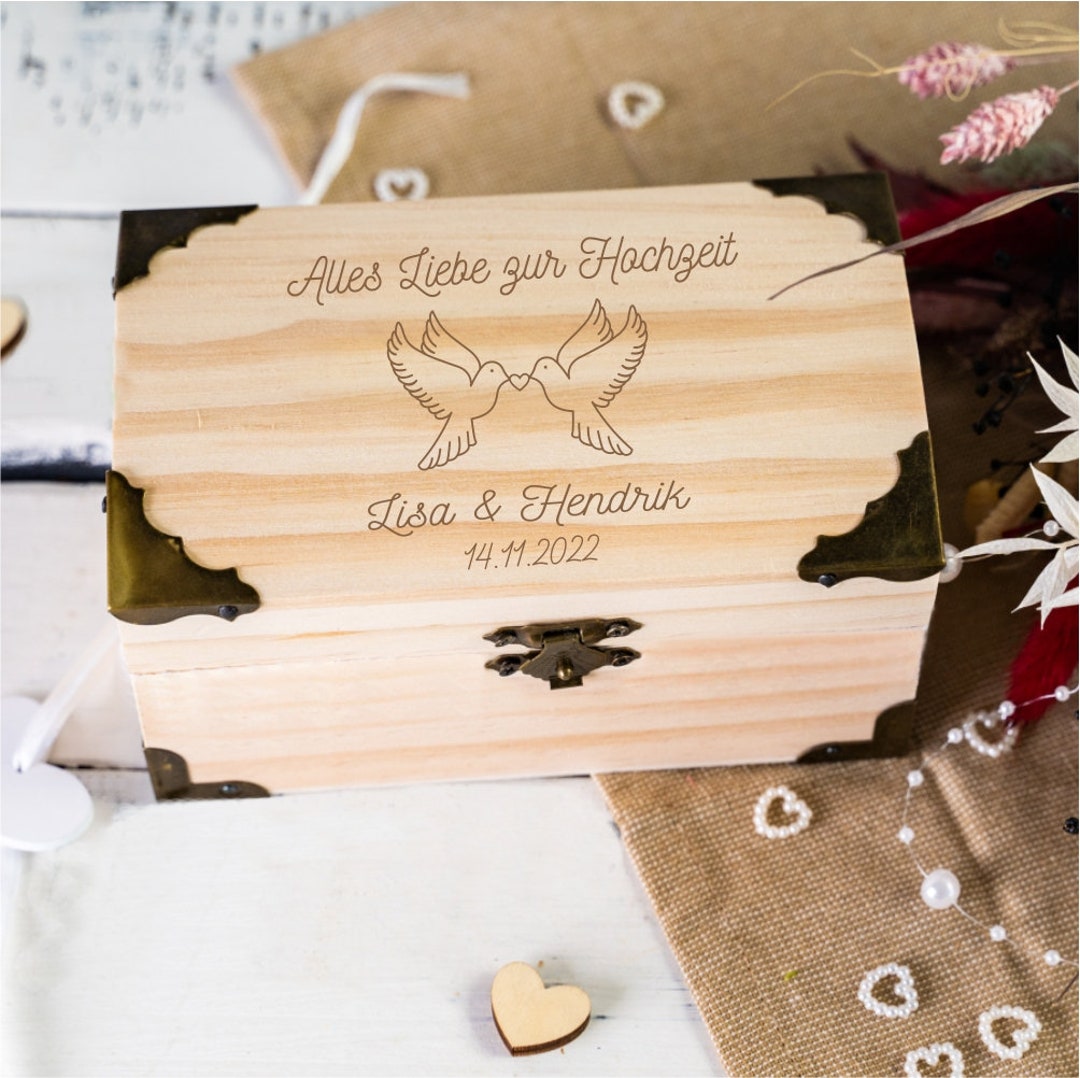 Schatztruhe Alles Liebe zur Hochzeit Motiv Tauben Personalisiert mit
