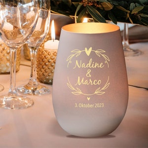 Windlicht Hochzeit Kranz personalisiert mit Namen und Datum Geschenk für Verliebte Hochzeit Hochzeitstag Valentinstag Kerze Gravur Bild 1