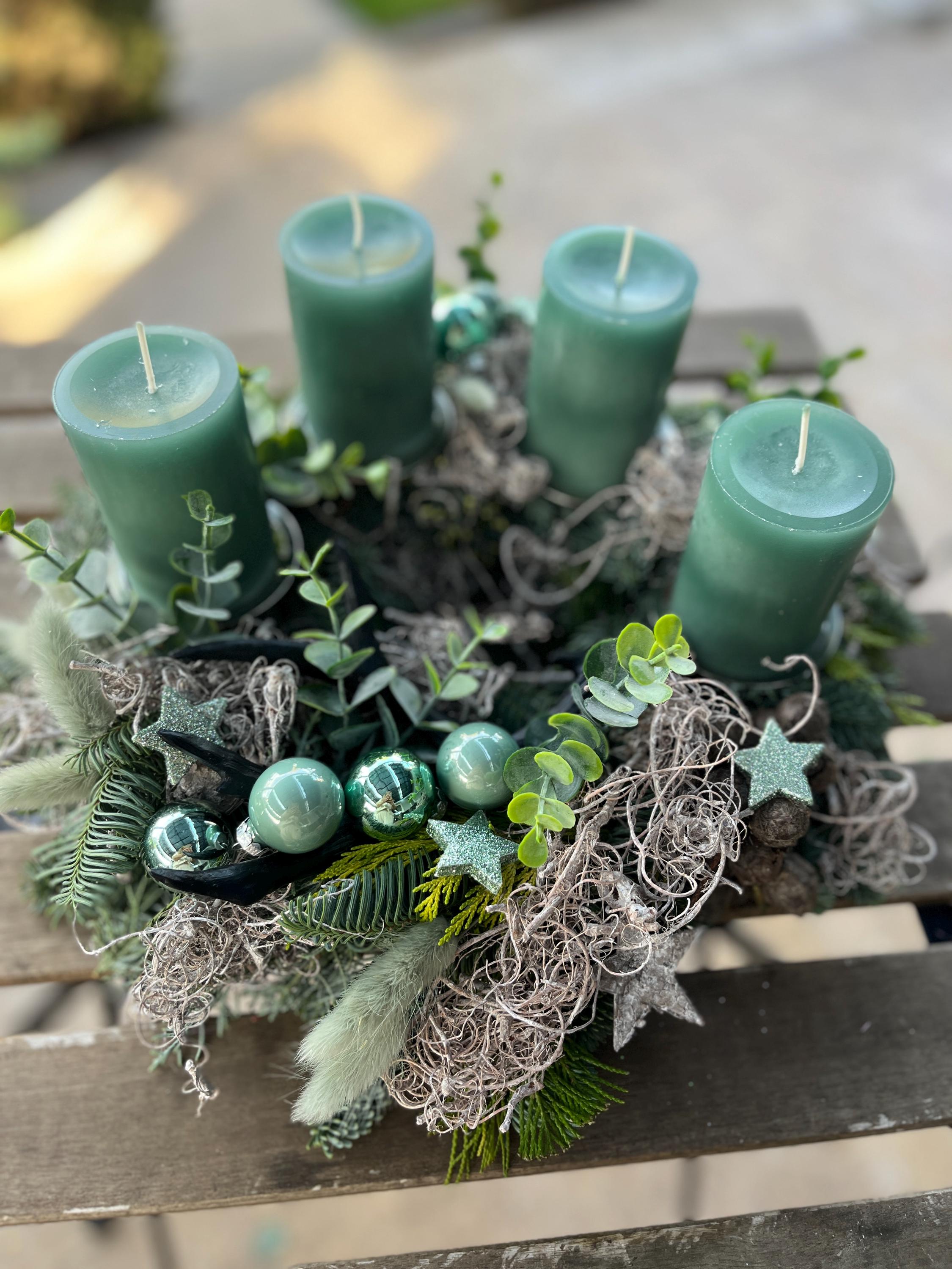 Adventskranz frisch