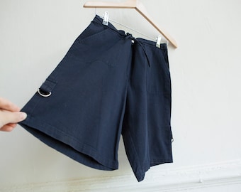 90s Baggy Wide leg Shorts W31 navy blue High Waisted Bermuda Shorts Men size M with Pockets Vintage Cotton loose shorts Women size L