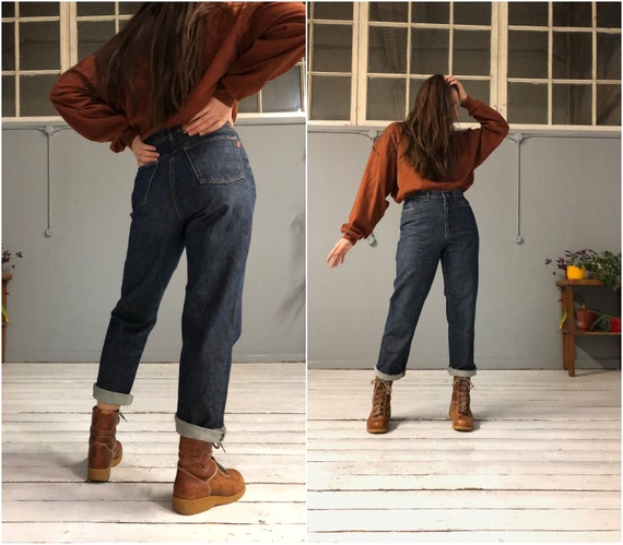 mom girlfriend boyfriend jeans