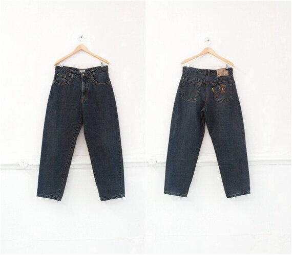 black high waisted baggy jeans