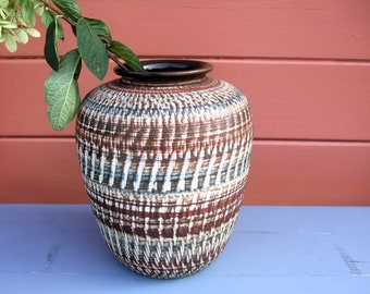 vintage bulbous vase dümler & breiden 27 20