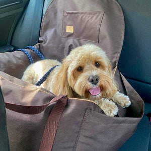Dog car seat brown - Cushion pet car seat - Premium dog car booster seat - Dog carrier bag