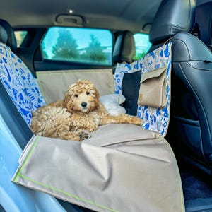 Coprisedile per auto per cani con cintura di sicurezza – impermeabile, protezione per 2/3 del sedile posteriore, vestibilità universale, design unico per animali domestici