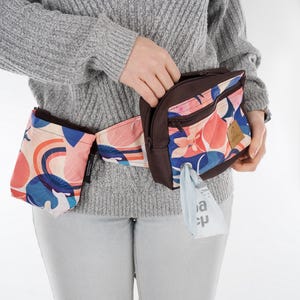 Ensemble sac banane et pochette à friandises pour promenade de chien – Sac banane mains libres, étanche et spacieux pour l'entraînement, les promenades et la randonnée