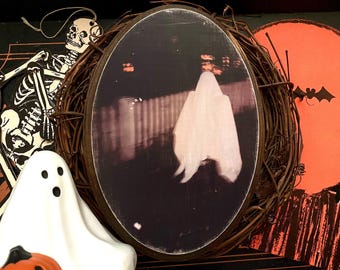 Autumn Ghost Wood Plaque, Vintage Halloween Sign, Gothic Decor, Goth Wall Art, Fall Decor