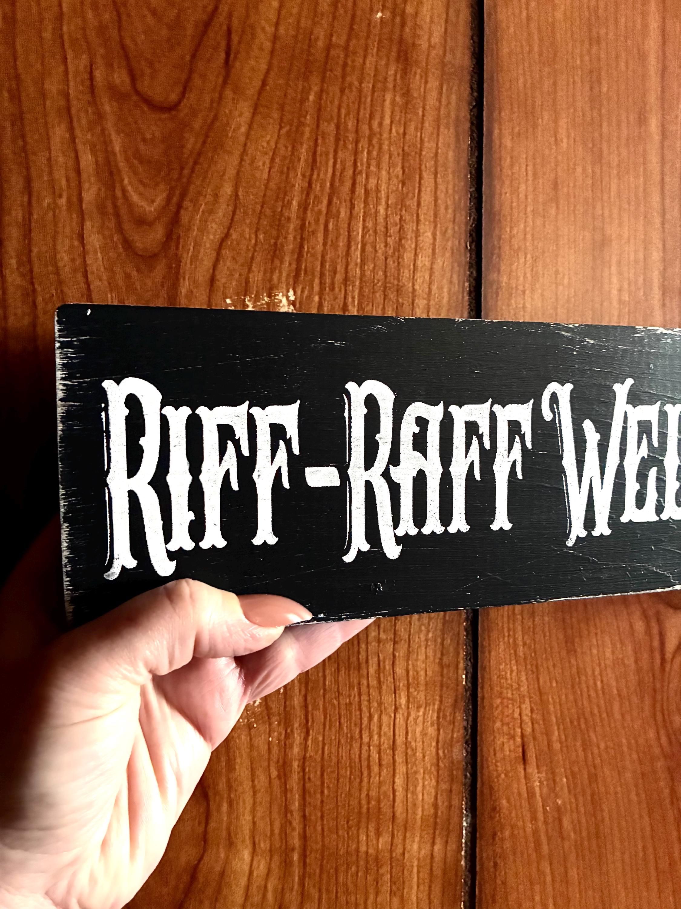 Riff Raff ウェルカムウッドサイン、素朴なゴス風ホームデコレーション 