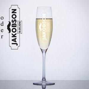 Sektglas personalisiert mit Gravur Kussmund oder Schnauzer + Name - Gastgeschenk - Geburtstagsgeschenk - Weihnachten - Geschenk - Tischkarte