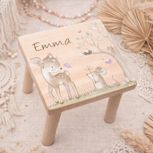 Personalisierter Kinderhocker mit Namen | Kinderstuhl mit Waldtiere, Reh + Maus | Geburtstagsgeschenk | Holzhocker Kinder | Kinderstuhl Holz