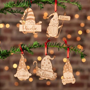 Weihnachtsanhänger Personalisiert mit Namen Gabunholz | Wichtel | Anhänger | Christbaumschmuck | Tischkarte | Weihnachtsdeko | Holz