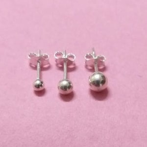 Tiny dot studs, Single Ball Stud Earring, Tiny Ball Studs, Silver Stud Earrings, 3mm, 4mm, 5mm Studs, Cartilage Stud, Helix Piercing, Tragus