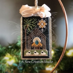 Lamb of God Ornament - Cross Stitch Pattern