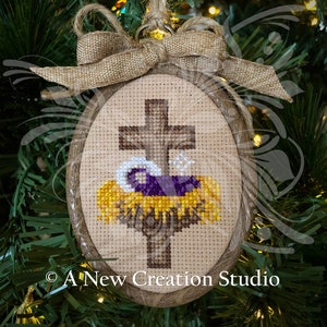 Nativity Cross Ornament Pattern