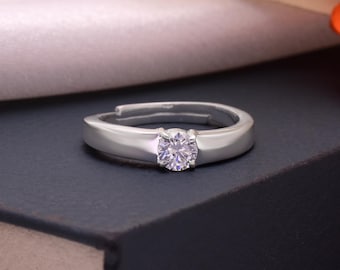 Handmade Sterling Silver Engagement Ring | Round Cutstone