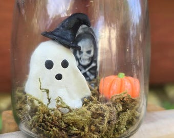 Terrario fantasma en un frasco: decoración gótica hecha a mano