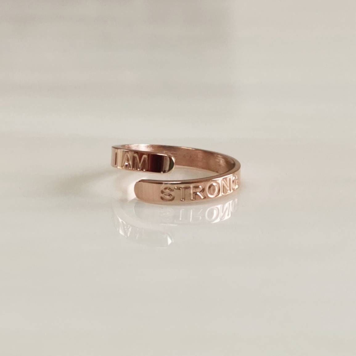 I am shop strong thumb ring
