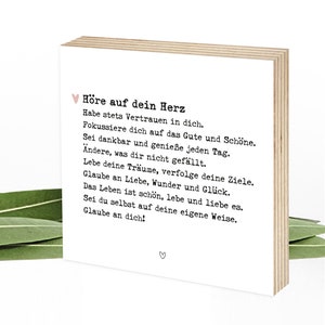 Holzschild mit positiven Glaubenssätzen und Affirmationen als ermutigendes Geschenk - Wunderpixel® Holzbild 15x15x2cm, Höre auf dein Herz