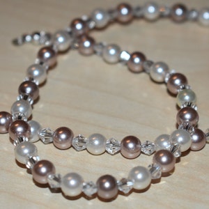 Perlenkette Kette Halskette Collier powder almond bronze weiß Muttertag Hochzeit Geschenk Bild 4
