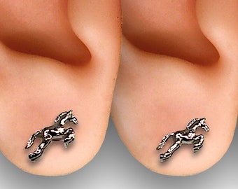 Horse themed fixed earrings - Jumping horses in 4 small sizes