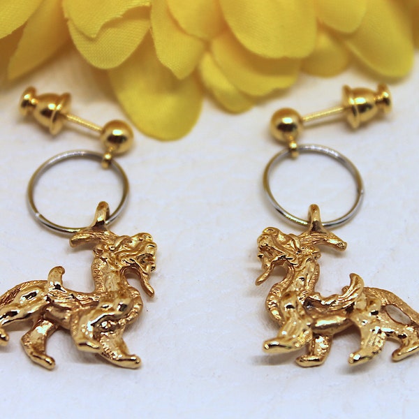 Pendientes colgantes de temática oriental - Amuleto de dragón bañado en oro