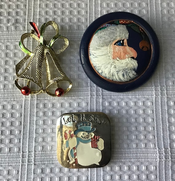 Lot Of 3 Vintage Christmas Themed Brooches, Santa… - image 1