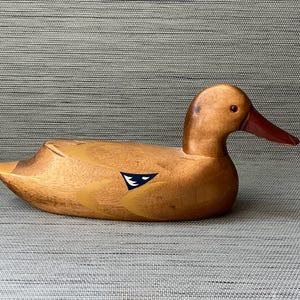 Vintage Wooden Duck Figurine/ Bird Figurine, 9 3/4&quot; L x 4 1/4&quot; T