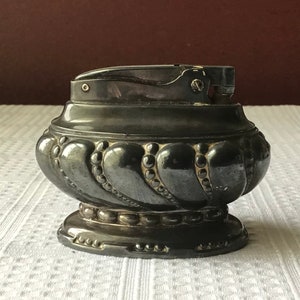 Vintage Ronson Silver Plate Table Lighter