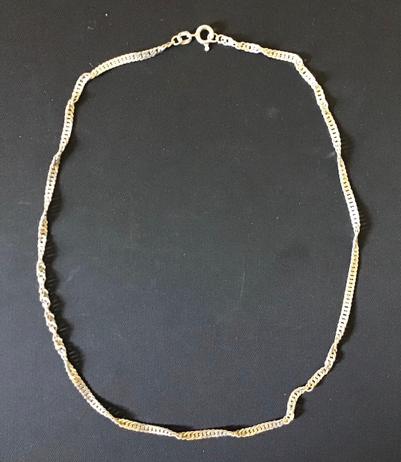 Vintage ITALY 925 Gold Plated Sterling Silver Herringbone Necklace 29