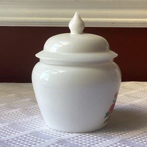 Vintage Avon Dynasty Perfumed Candle Holder, Bird-design, Milk Glass Candle Holder, in Box image 6