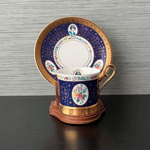 Vintage Avon Honor Society Mrs. Albee Award Commemorative Teacup & Society, 1995